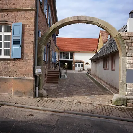 Zum Tausendsassa * Edesheim